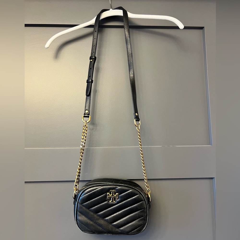 Tory Burch - Kira Chevron Camera Bag - Black